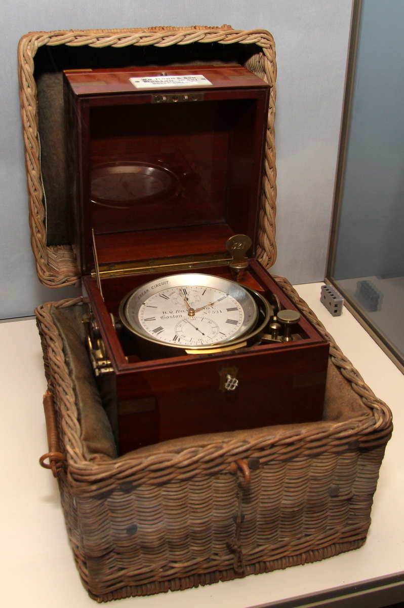 Mariner's chronograph (click to view larger image)
